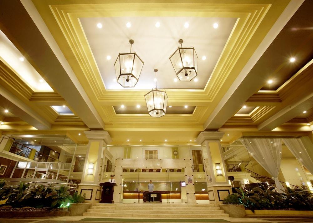 The Royal Mandaya Hotel Davao City Exteriér fotografie