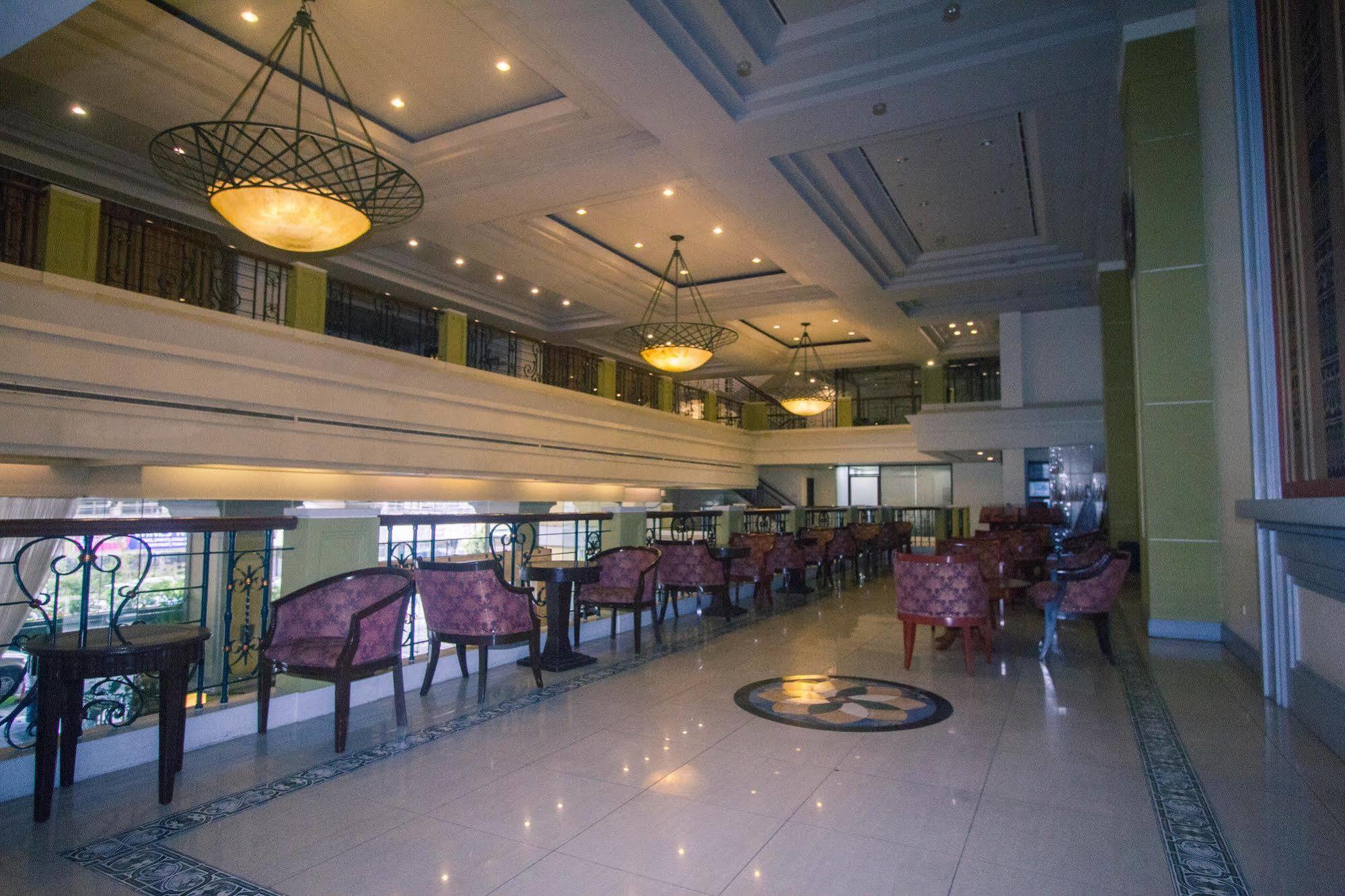 The Royal Mandaya Hotel Davao City Exteriér fotografie