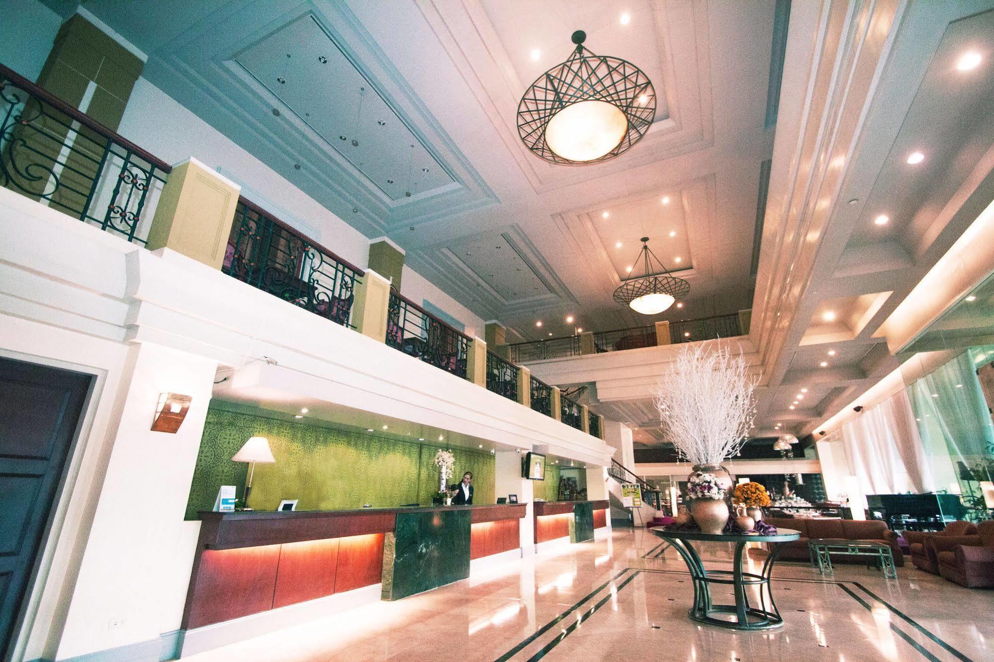 The Royal Mandaya Hotel Davao City Exteriér fotografie