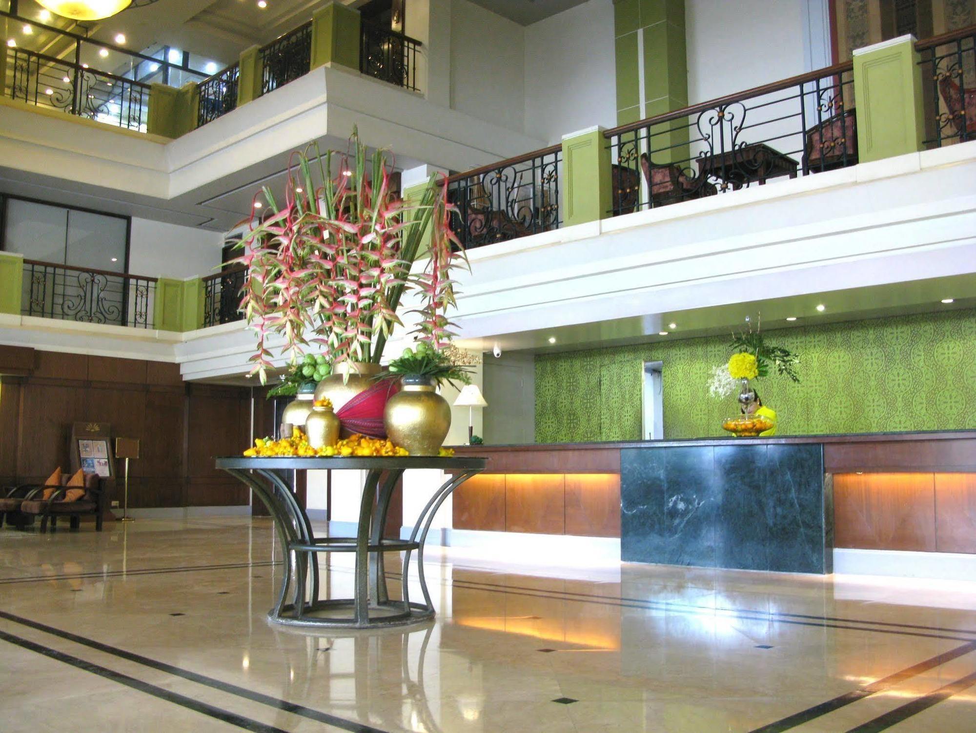 The Royal Mandaya Hotel Davao City Exteriér fotografie